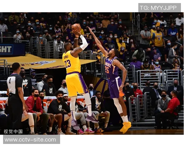 NBA赛况分析快船遭遇骑士强敌雷霆轻取开拓者湖人再胜爵士展现实力 NBA赛况分析快船遭遇骑士强敌雷霆轻取开拓者湖人再胜爵士展现实力