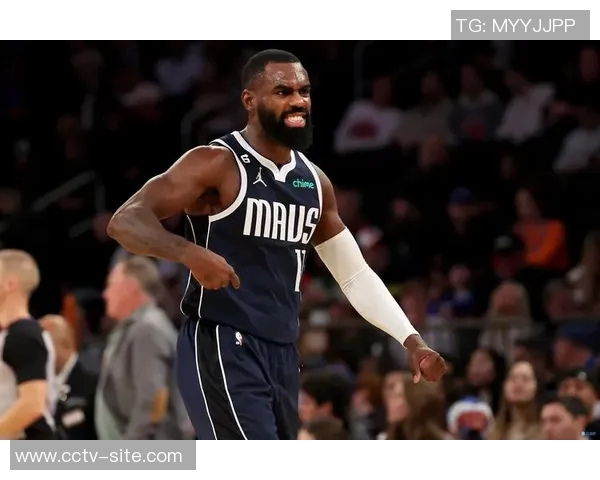 小哈达威替补表现出色全场12投7中三分命中率高达44贡献18分3篮板 小哈达威替补表现出色全场12投7中三分命中率高达44贡献18分3篮板